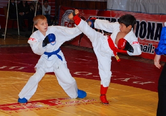 Более 170 спортсменов участвуют в международном турнире по рукопашному бою в Бресте