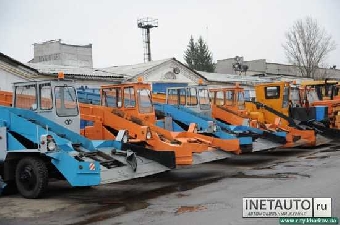 Дорожные предприятия Беларуси подготовили к зиме снегоуборочную технику и противогололедные материалы
