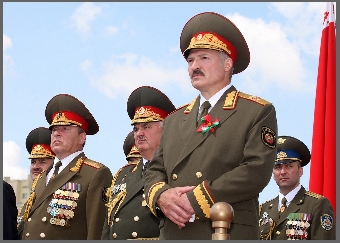 Новодворская: Лукашенко - маньяк и украсть ему в Беларуси уже нечего (Видео)