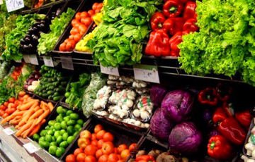 Россия может запретить реэкспорт овощей и фруктов через Беларусь