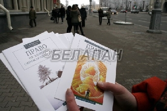 Администрация Лукашенко отказалась принимать 160 тысяч петиций за отмену смертной казни (Фото)