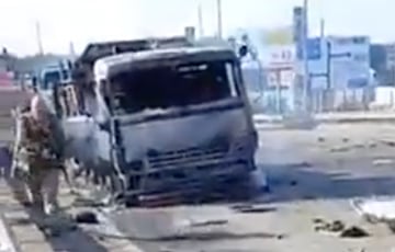 В Ирпени сожгли колонну российских оккупантов