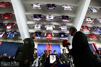 В память о Руслане Салее белорусские хоккеисты на Кубке Австрии хотят оставить вакантной должность капитана