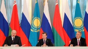 Евразийский экономический союз выгоден жителям всех трех стран-участниц - Медведев