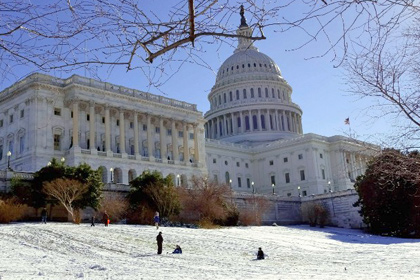 Членам Конгресса США запретили кататься на санках с Капитолийского холма