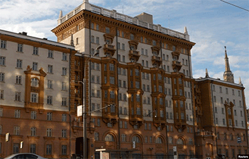 Посольство США в Москве выступило с заявлением по поводу передачи в дар РФ 50 аппаратов ИВЛ
