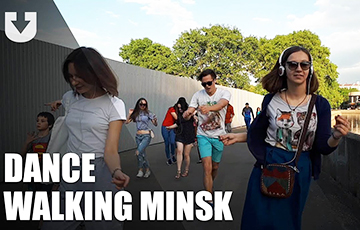 Десятки минчан устроили танцы в городе под музыку из наушников