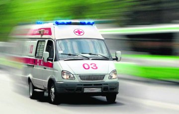 Попавший в ДТП под Свислочью автобус с офицерами ехал под российским триколором