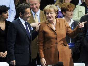 Меркель и Саркози предостерегли от бесконечного расширения ЕС