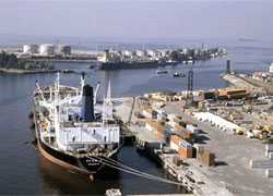Рижский свободный порт не будет переправлять нефть  для Лукашенко