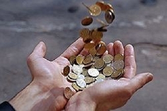 Реальные денежные доходы населения Беларуси за 2011 год снизились на 0,7%