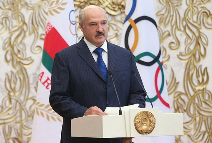 «Пусть Бах и банда расскажут, в чем моя вина». Лукашенко намерен судиться с МОК