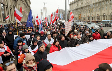 Белоруска на Площади: Надо будет выйти на баррикады — выйдем