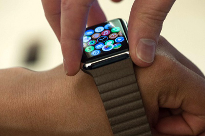 Первые покупатели начали получать Apple Watch