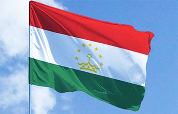 Таджикистан впустил на свою территорию сотни афганских военных