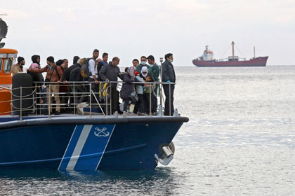 Три тысячи мигрантов погибли за год в Средиземном море