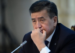Президент Кыргызстана ушел с поста, чтобы не допустить кровопролития