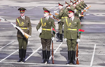 Лукашенко: Мы не можем отменить парад. Они умирали ради нас