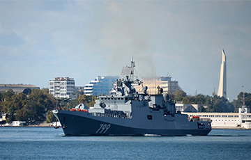 Турецкие СМИ показали видео с горящим московитским кораблем «Адмирал Макаров»