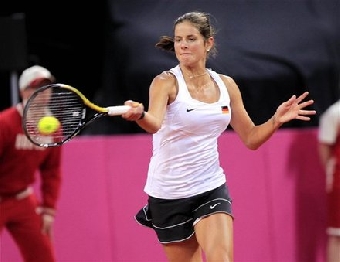 Белоруска Виктория Азаренко сыграет с немкой Джулией Гергес на теннисном турнире в Дубае
