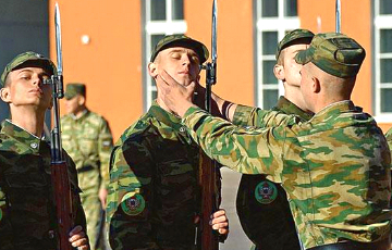 Лукашенко: В белорусской армии много головотяпства