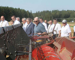 Лукашенко поставил жесткие задачи аграриям