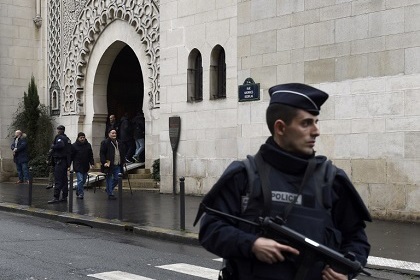 СМИ сообщили о захвате еще одного заложника в Париже