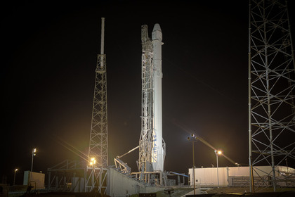 Старт частной ракеты Falcon 9 к МКС отложили