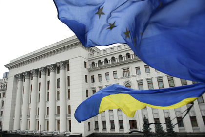 ЕС счел изменение Россией режима торговли с Киевом нарушением минских соглашений