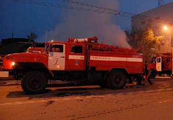 Спасатели эвакуировали 20 человек из-за непотушенной сигареты в Новолукомле