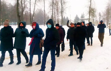 Жители Дзержинска провели марш в центральном парке