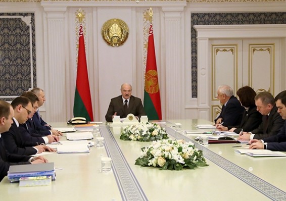 Лукашенко провел совещание, посвященное сотрудничеству с Россией