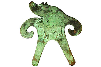 Найдена фигурка с параллельной надписью на древнейшем индийском