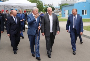 Лукашенко о параде на Красной площади: ну поедем проведем