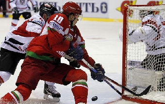 Юношеская сборная Беларуси по хоккею разгромила команду Польши в стартовом матче чемпионата мира