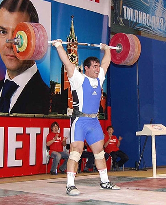 Михаил Авдеев стал бронзовым призером чемпионата Европы по тяжелой атлетике в Анталье