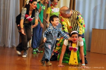 Волонтерские группы из Беларуси и России проведут клоунотерапию для детей из гомельских больниц