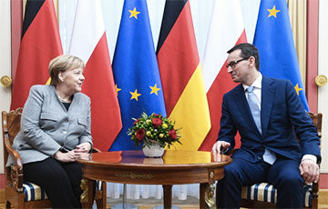 Ангела Меркель и большинство немецких министров прибыли в Варшаву