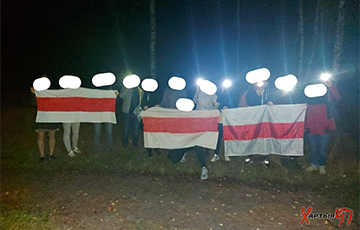 В Кобрине и Светлогорске выстроились цепи солидарности