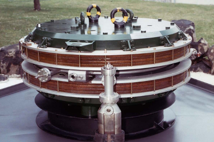 Первый позитрон-электронный коллайдер стал историческим объектом