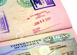 CША предлагают снизить стоимость виз для белорусов