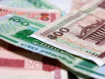 Белорусский рубль незначительно укрепился к базовым валютам