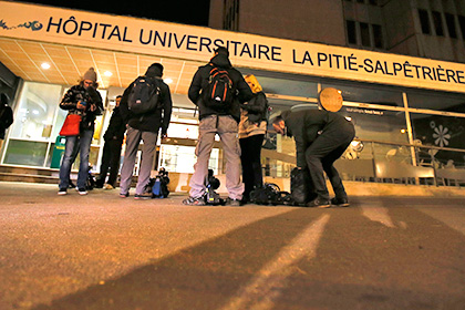 В больницы Парижа поступили 300 пострадавших от терактов