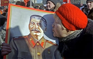 Опрос: россияне назвали Сталина самым выдающимся человеком истории