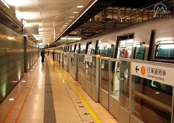 Ограждения на платформах минского метро появятся не скоро