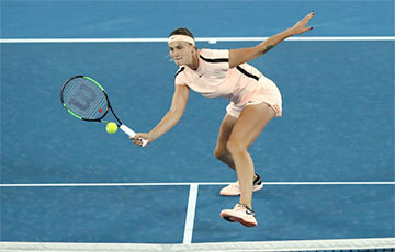 Видеофакт: Зрители «потроллили» Арину Соболенко во время матча Australian Open