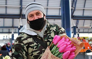 В Беларуси подняли цены на цветы