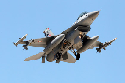 Турция подняла истребители на перехват самолета-разведчика ВВС РФ