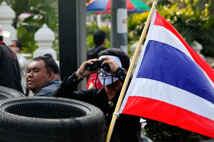 В Бангкоке ввели чрезвычайное положение
