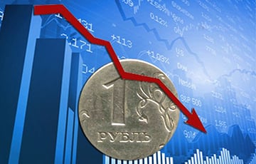 Курс российского рубля к доллару за день обвалился на 20%